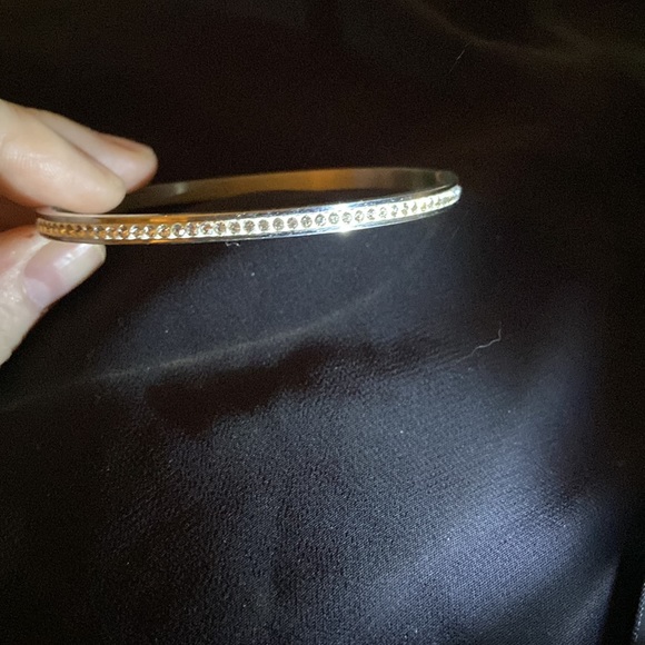 Stainless steel bangle with 1 row of crystals brand new never worn - Picture 5 of 7